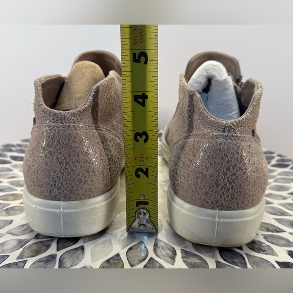 ECCO soft 7 nubuck Gray zip bootie women’s size 9 - Picture 13 of 16